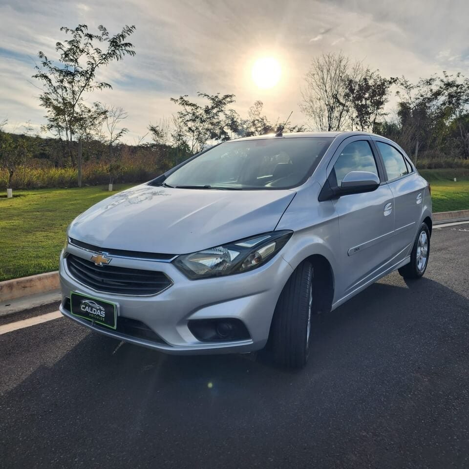Chevrolet Onix LT - 1.4