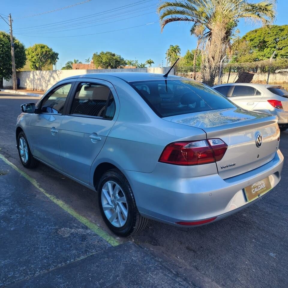 Volkswagen Voyage G8 - 1.6